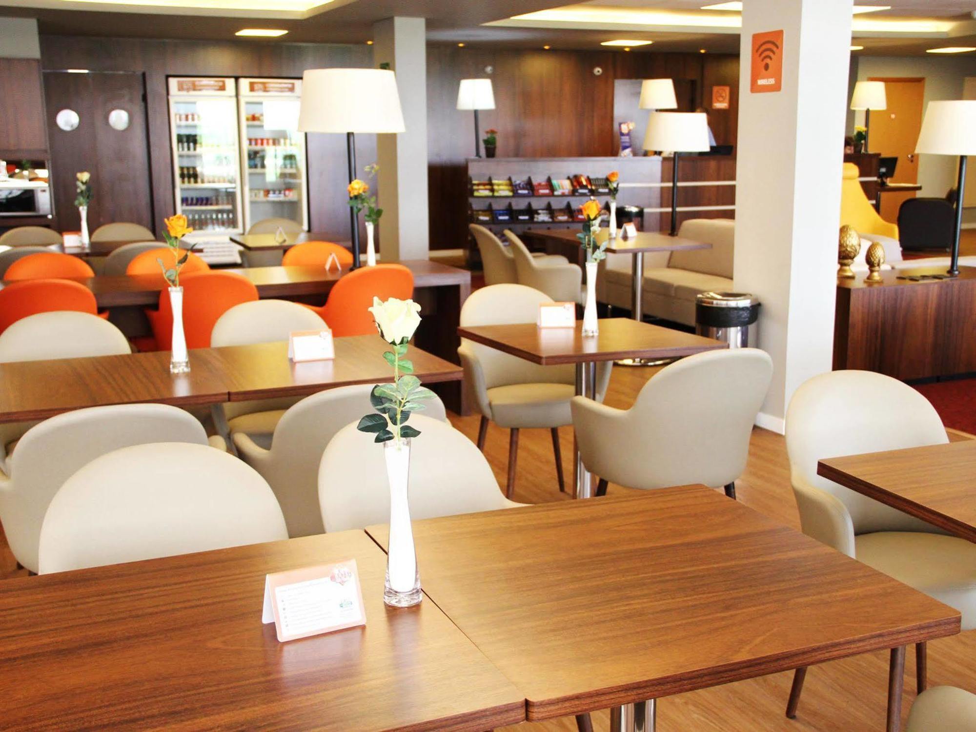 Hotel 10 Itajai/Navegantes Екстер'єр фото